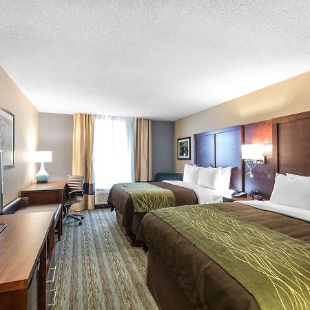 Comfort Inn Bay City - Riverfront Exterior photo