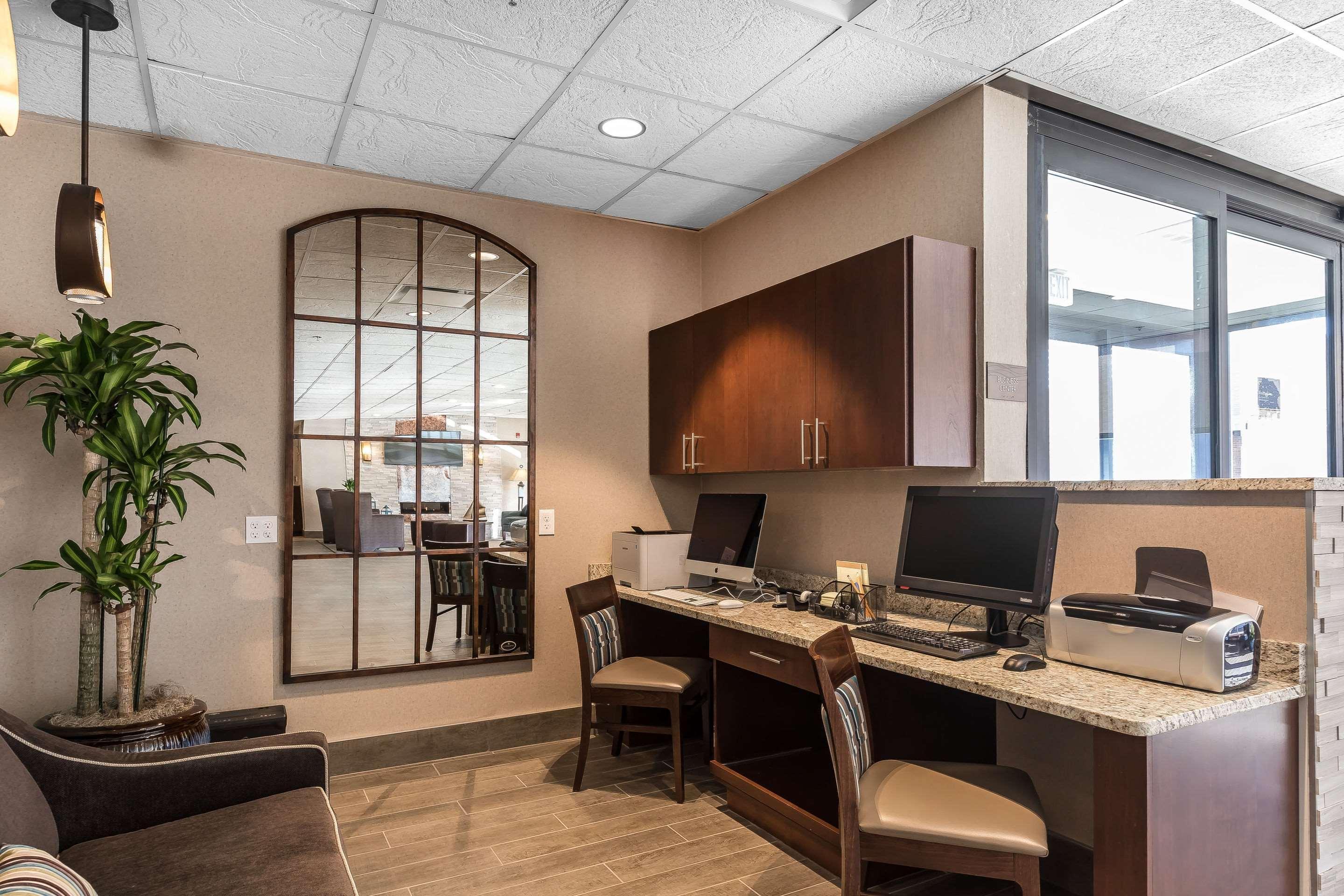 Comfort Inn Bay City - Riverfront Exterior photo