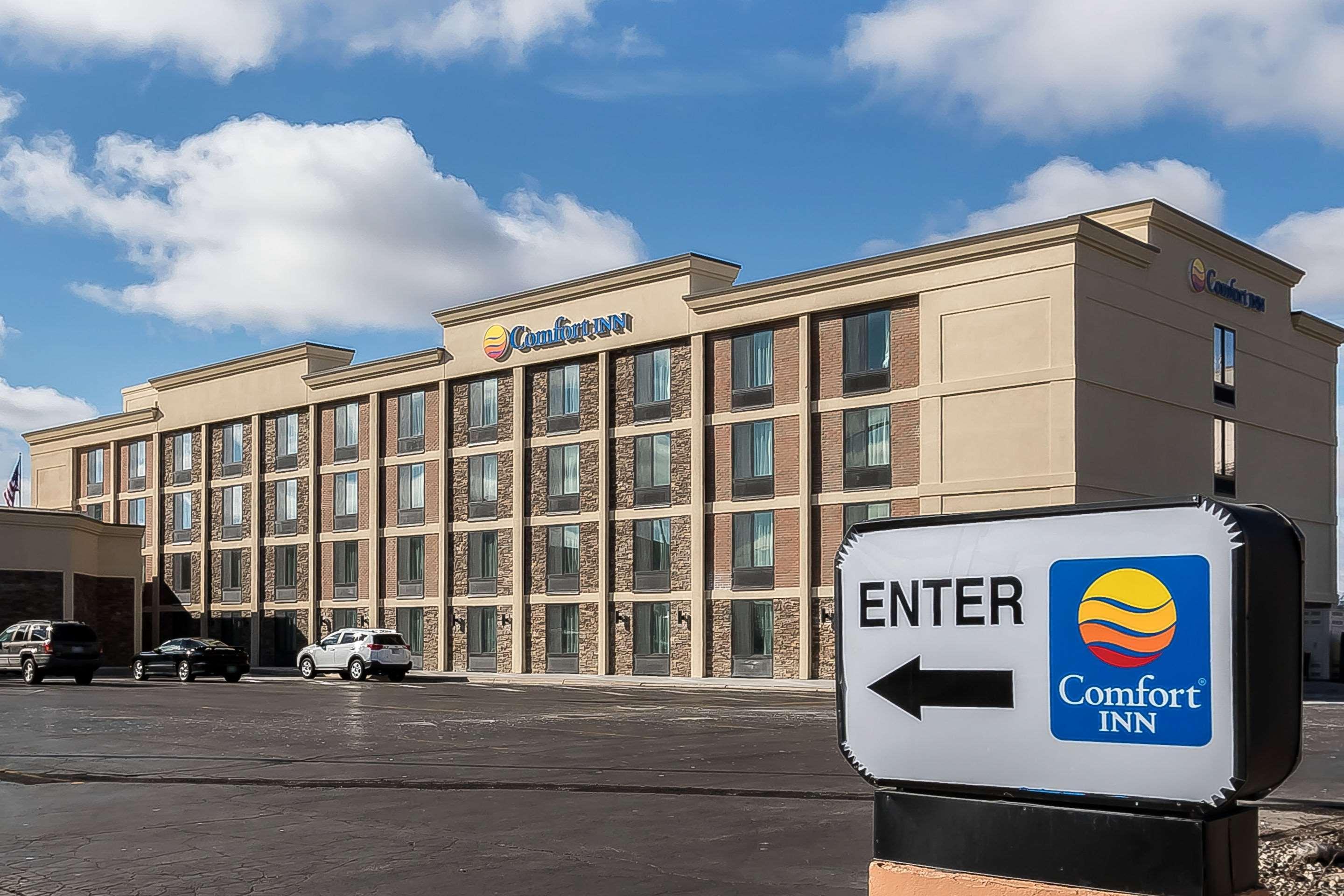 Comfort Inn Bay City - Riverfront Exterior photo