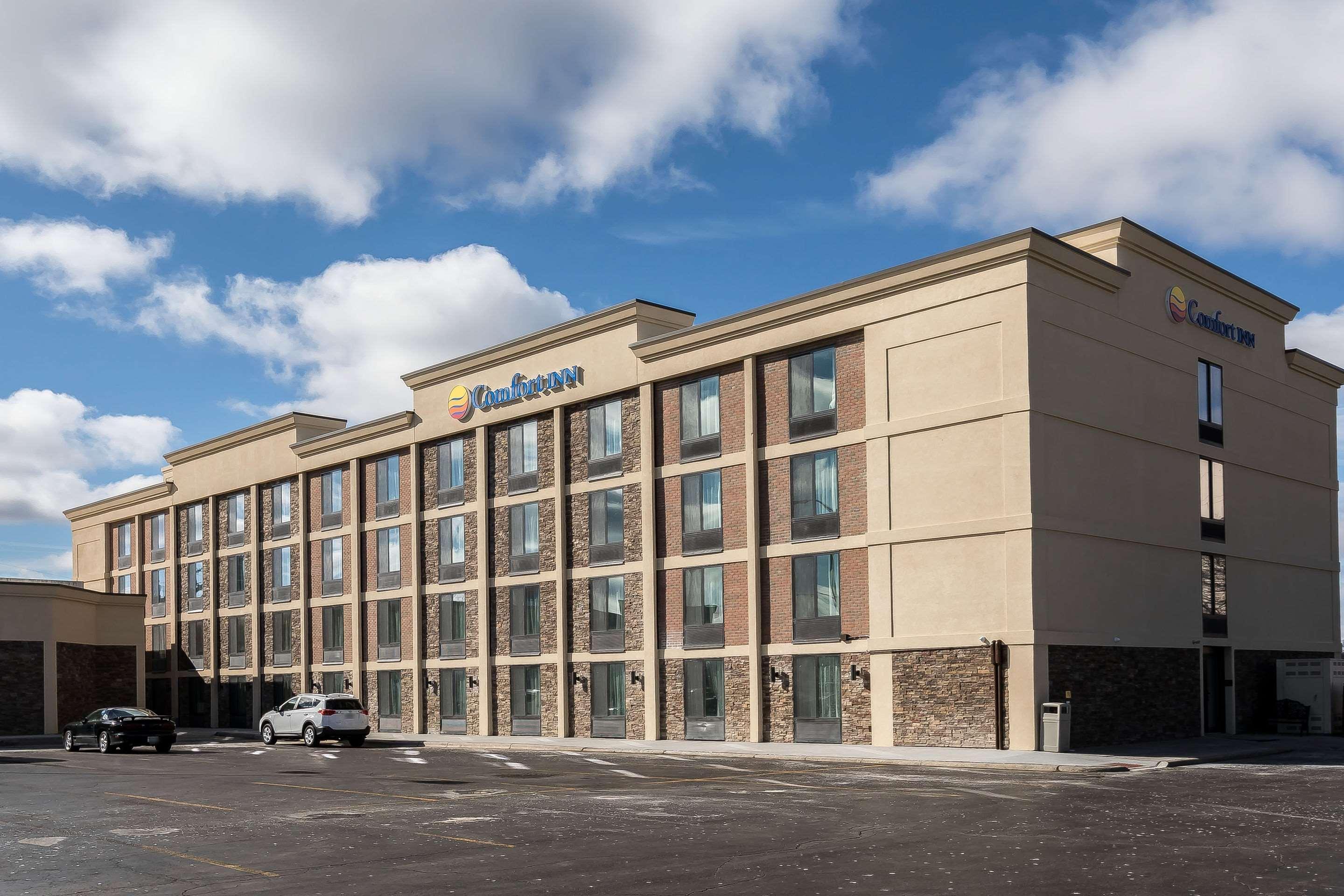 Comfort Inn Bay City - Riverfront Exterior photo