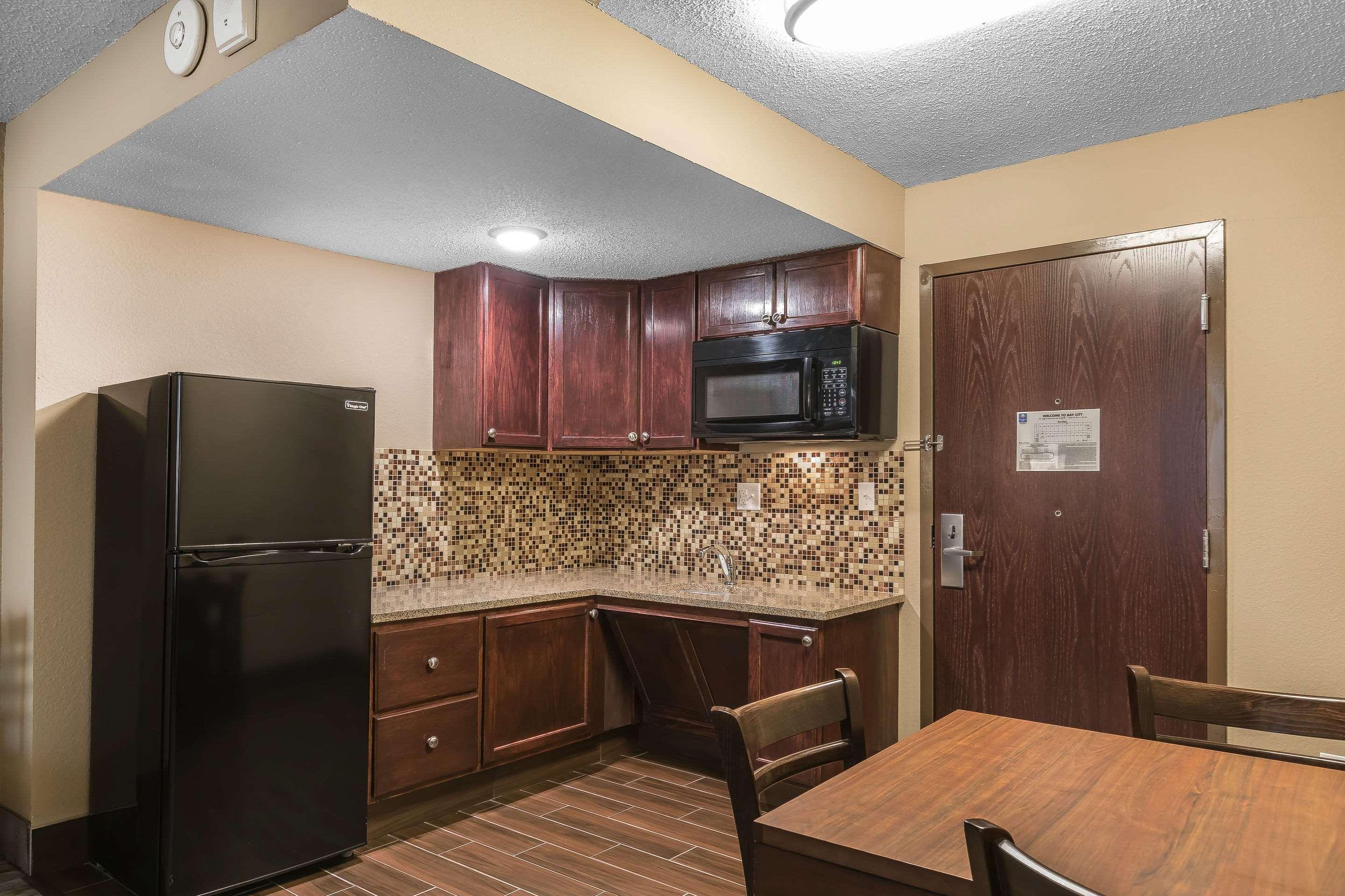 Comfort Inn Bay City - Riverfront Exterior photo