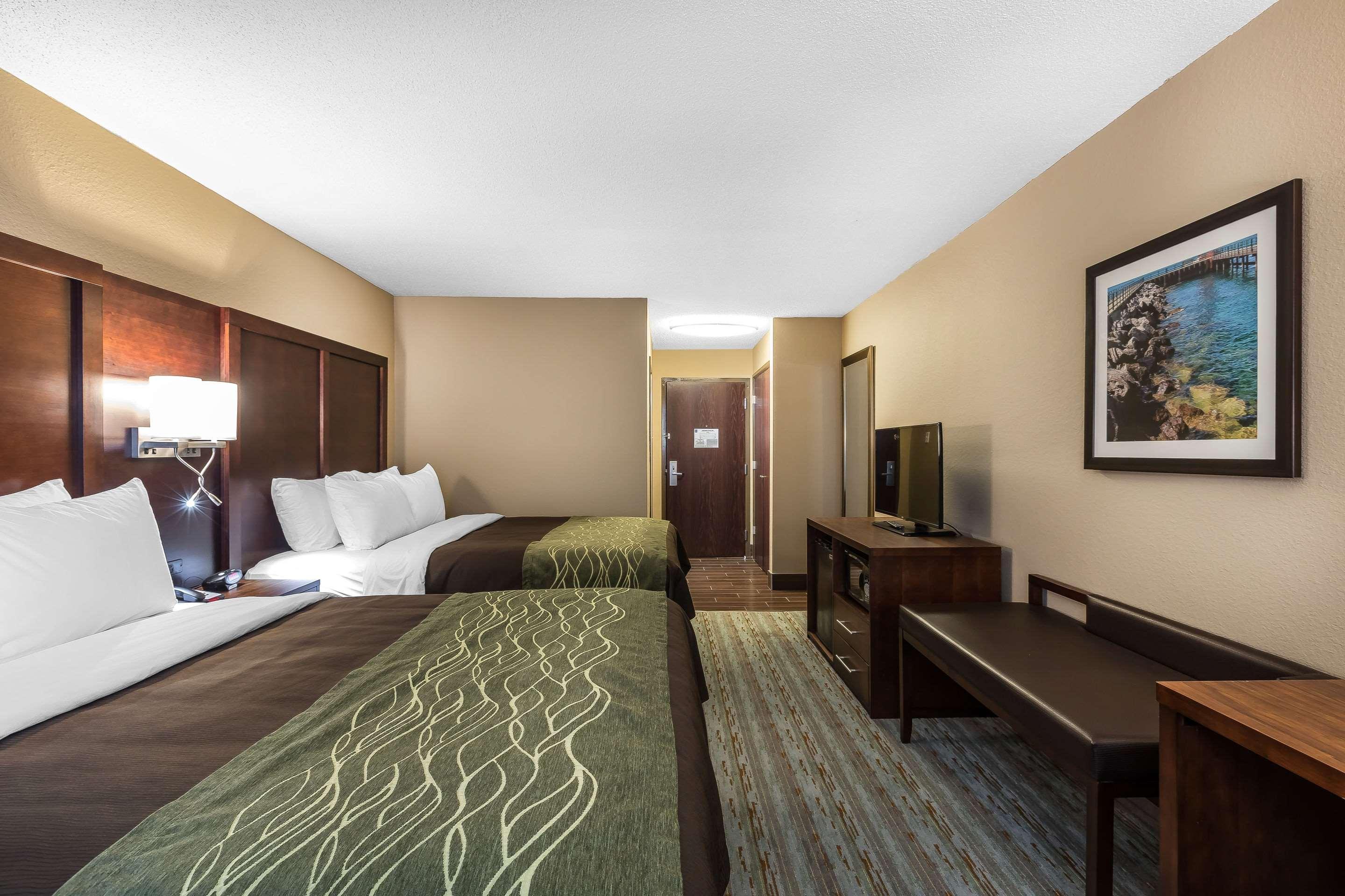 Comfort Inn Bay City - Riverfront Exterior photo