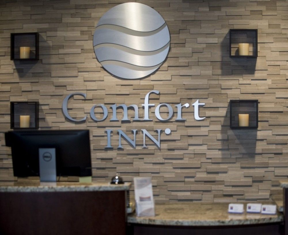 Comfort Inn Bay City - Riverfront Exterior photo